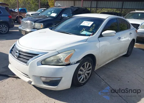 2015 Nissan Altima 2.5/2.5 S/2.5 Sl/2.5 Sv z USA, uszkodzony, nr VIN 1N4AL3AP7FC442117